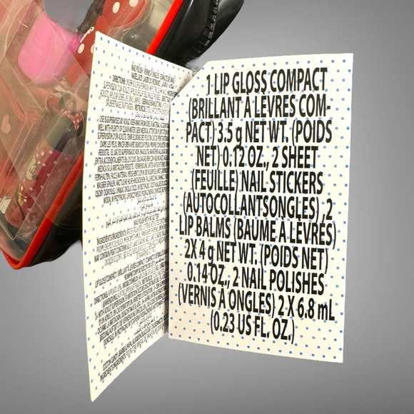 Townley Girl Disney Minnie Mouse Cosmetic Makeup Gift Bag Set - Picture 14 of 14